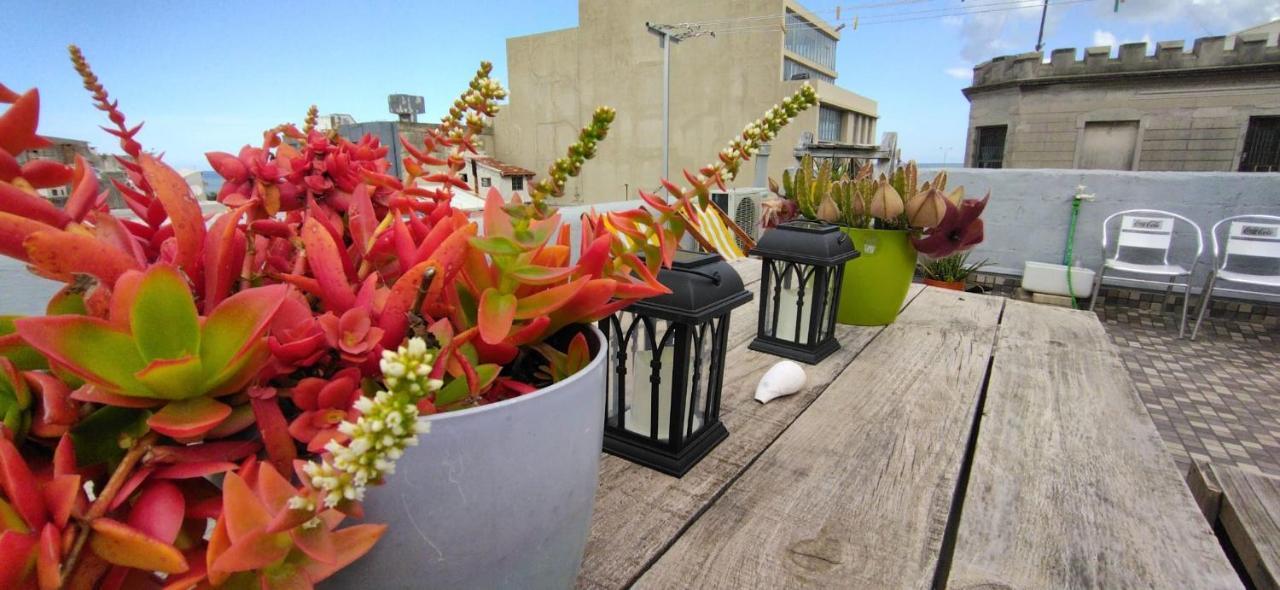 House With Large Terrace, Jacuzzi And Gated Parking For One Car Montevideu Exterior foto